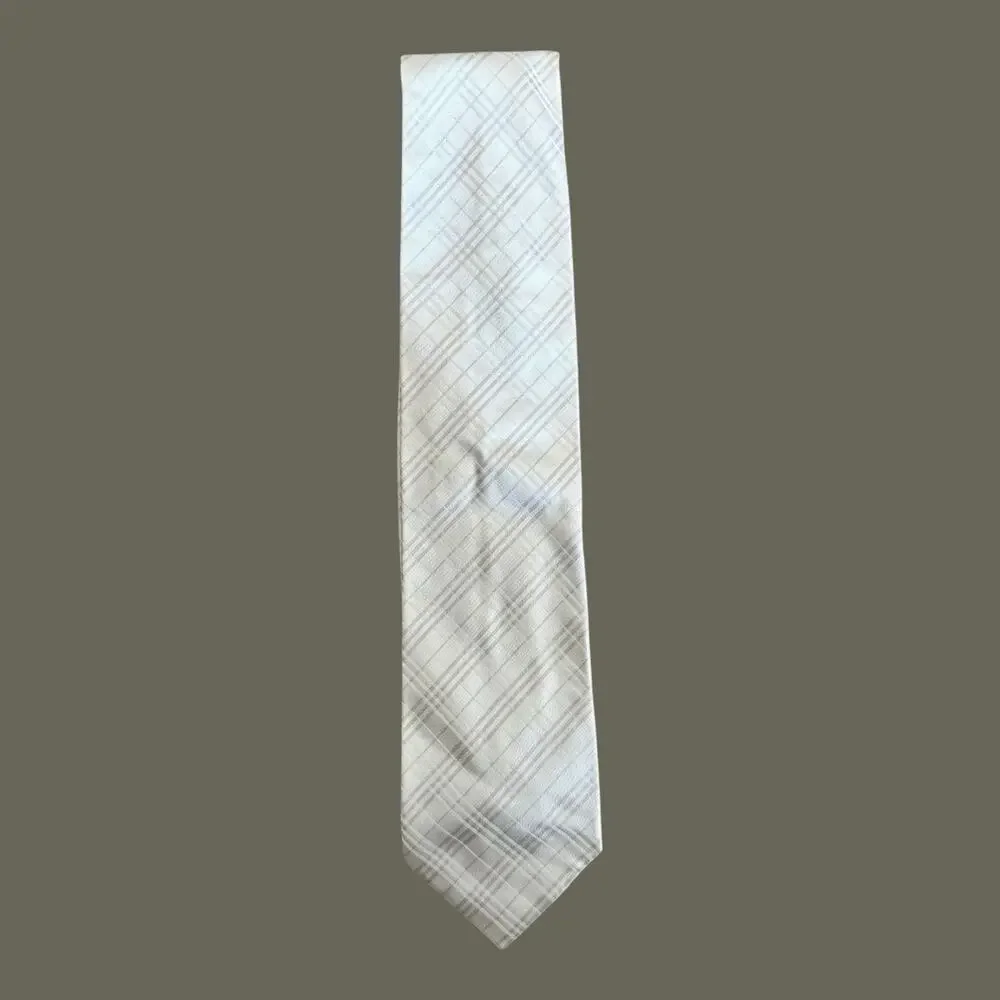 Burberry Silver Gray Nova Check Silk Tie 3.25” Italy